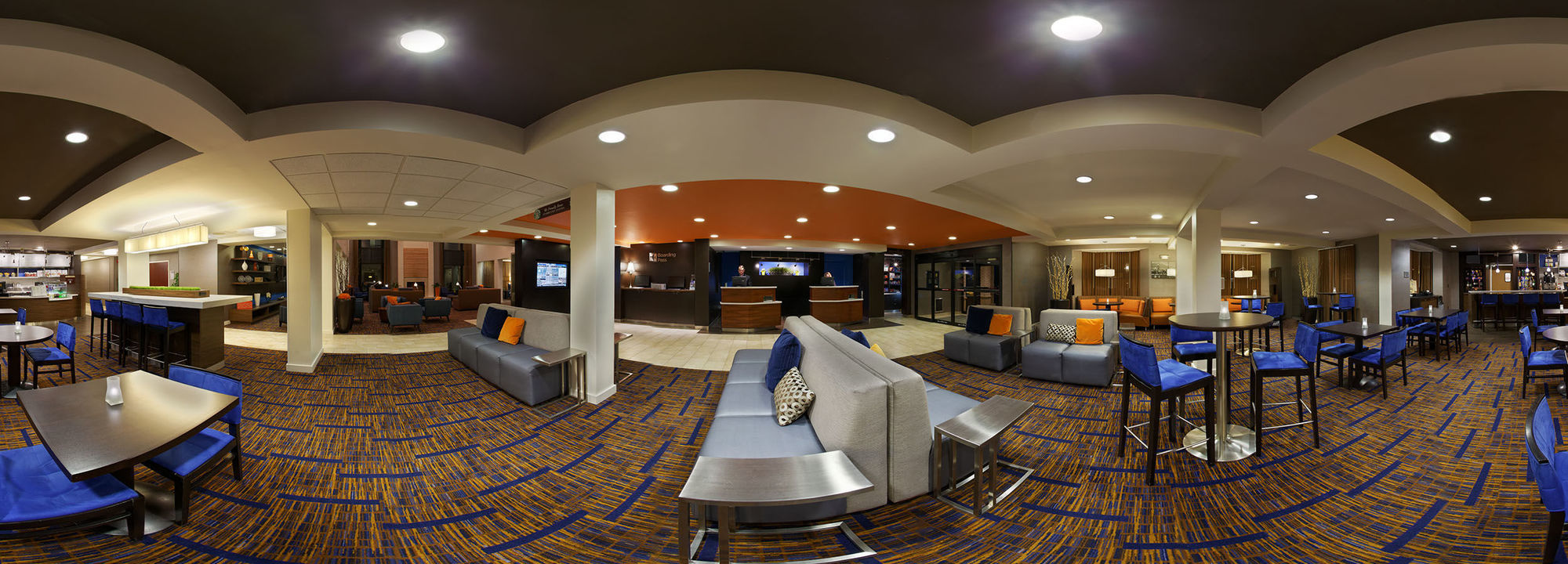 Courtyard Chicago St. Charles Hotel Сейнт Чарлз Екстериор снимка